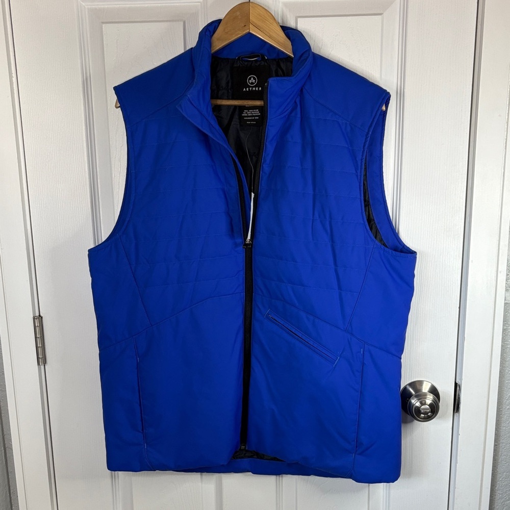 NWT Aether Men's Size‎ 4 (XL) Vibrant Blue Trace Vest